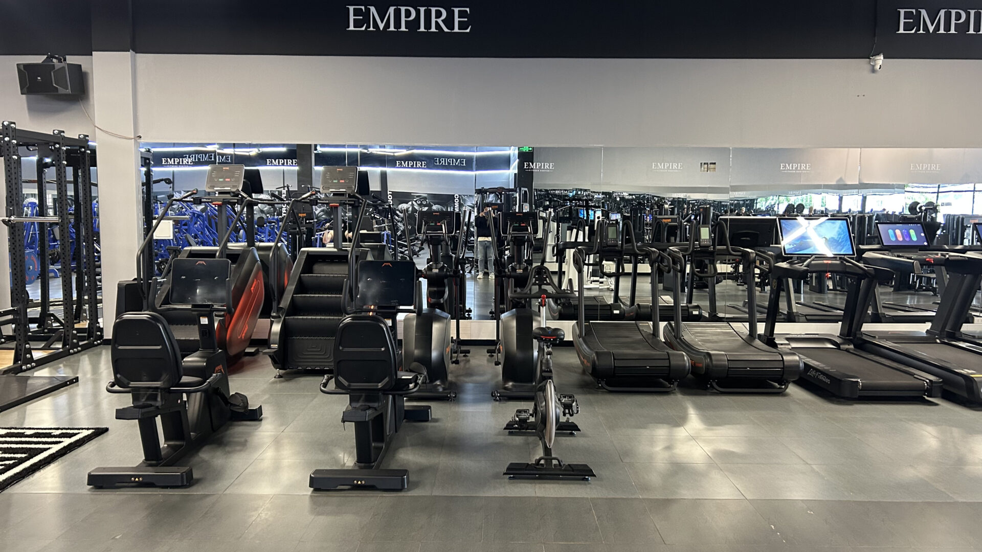 EMPIRE GYM